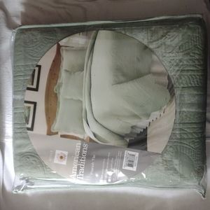 American Traditions Quilt